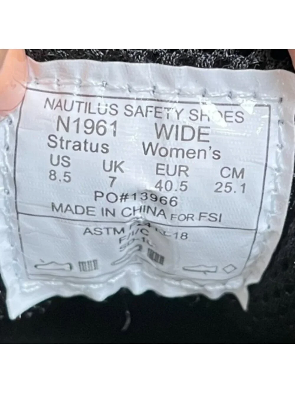 Nautilus Stratus Womens Size 8.5D Black White Composite Toe Safety Work Shoes